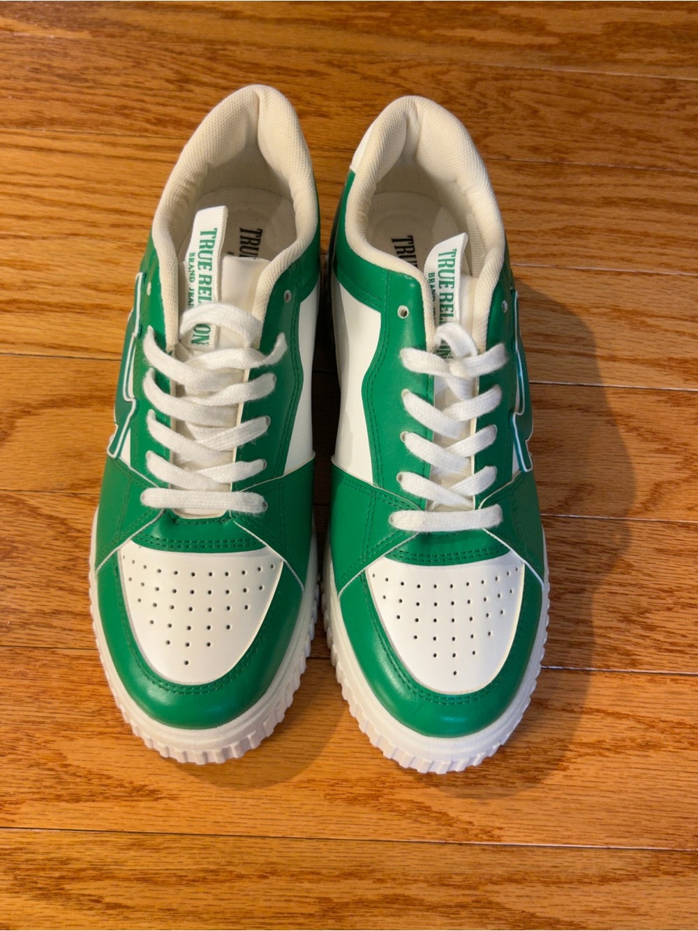 True Religion Green and White Low-Top Lace-Up Sneakers